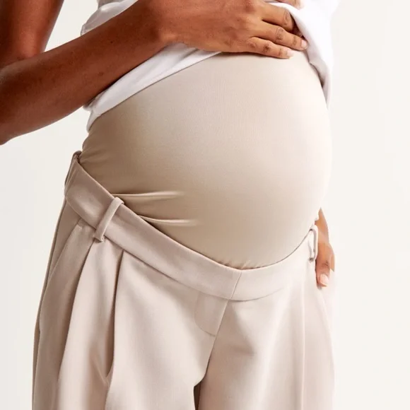 NWT Black A&F Maternity Sloan Pant - Picture 2 of 6